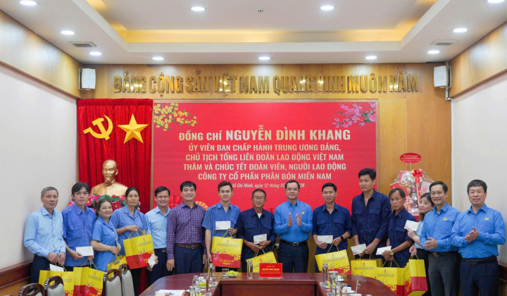 Chủ tịch Tổng LĐLĐ Việt Nam Nguyễn Đình Khang chúc Tết người lao động Phân bón Miền Nam
