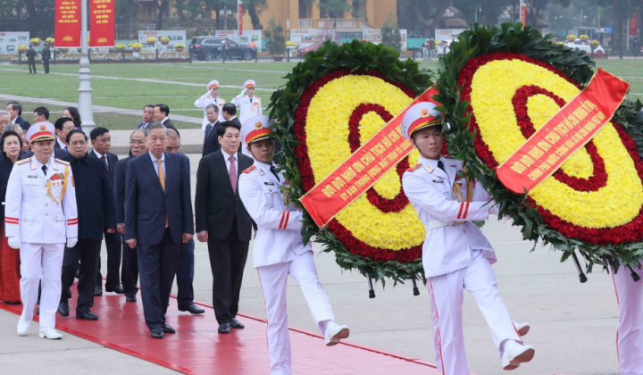 Lãnh đạo Đảng, Nhà nước vào Lăng viếng Chủ tịch Hồ Chí Minh nhân dịp Tết Nguyên đán Bính Ngọ
