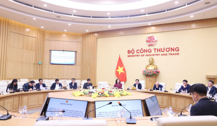 Bộ Công Thương thúc đẩy đột phá về phát triển khoa học, công nghệ, đổi mới sáng tạo và chuyển đổi số