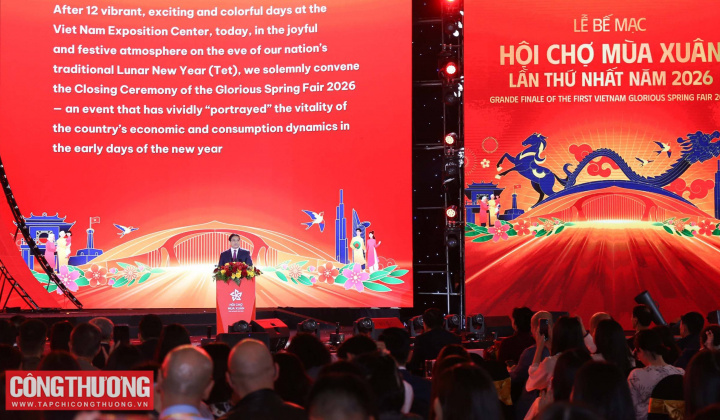 Thủ tướng Phạm Minh Chính: Chuyển đổi từ "ưu tiên" sang "tin yêu" và "tự hào" khi dùng hàng Việt Nam