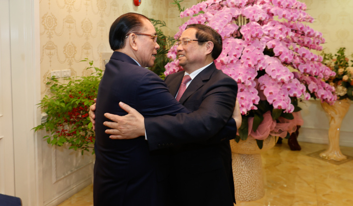 Thủ tướng Phạm Minh Chính thăm, chúc Tết nguyên lãnh đạo Đảng, Nhà nước và dâng hương tưởng nhớ các đồng chí cố lãnh đạo