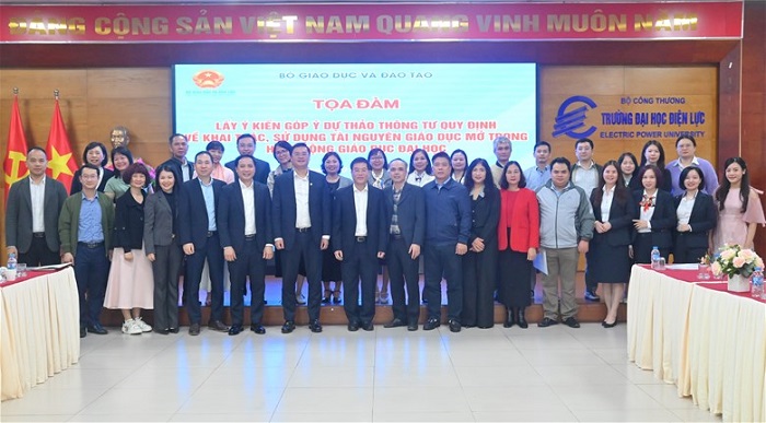 Hơn 25 cơ sở giáo dục đại học tham gia tọa đàm lấy ý kiến về việc triển khai tài nguyên giáo dục mở