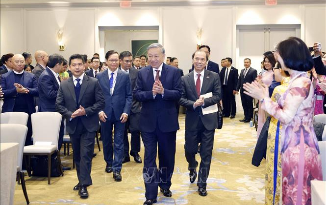 Tổng Bí thư Tô Lâm gặp gỡ bà con cộng đồng và các cơ quan đại diện Việt Nam tại Hoa Kỳ