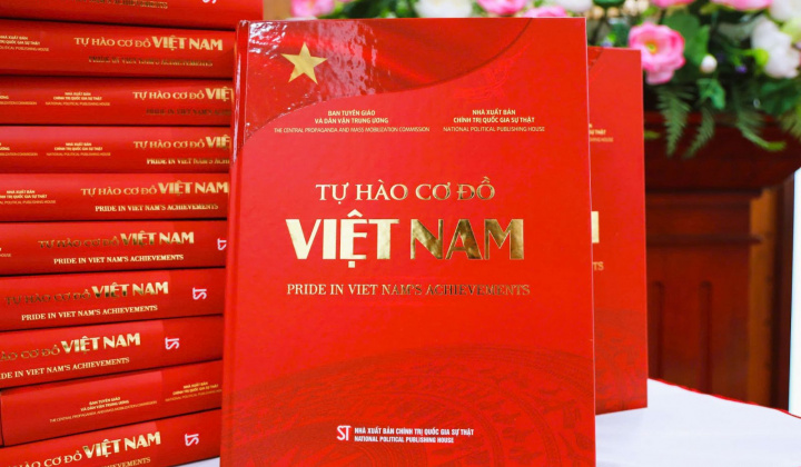 Ra mắt cuốn sách “Tự hào cơ đồ Việt Nam”