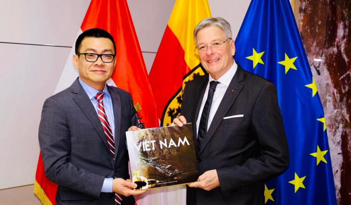 Thúc đẩy hợp tác Việt Nam - Áo trong lĩnh vực khai khoáng xanh, công nghiệp hóa chất