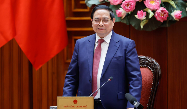 Thủ tướng chỉ đạo triển khai sớm việc sản xuất, sử dụng xăng E10