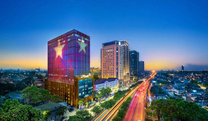 LPBank Plus – Ứng dụng ngân hàng số thế hệ mới, tích hợp trợ lý AI chuyển tiền bằng hội thoại