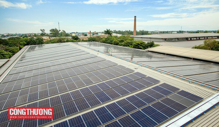 Tăng cường thực thi tiết kiệm điện và phát triển điện mặt trời mái nhà