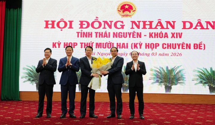 Ông Dương Văn Lượng được bầu làm Phó Chủ tịch tỉnh Thái Nguyên với 100% số phiếu