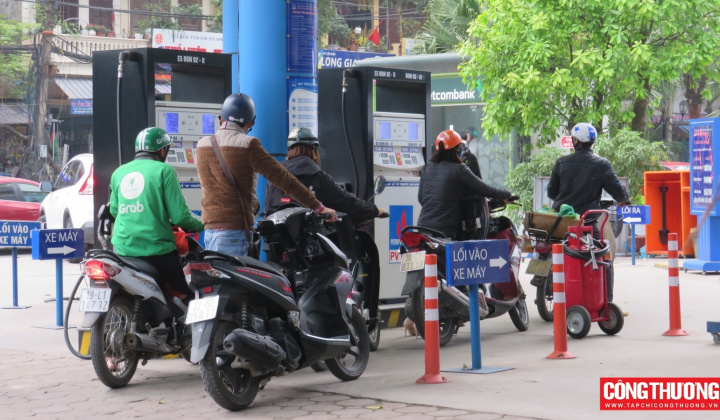 Thực hiện các giải pháp bảo đảm nguồn cung xăng dầu cho thị trường trong nước