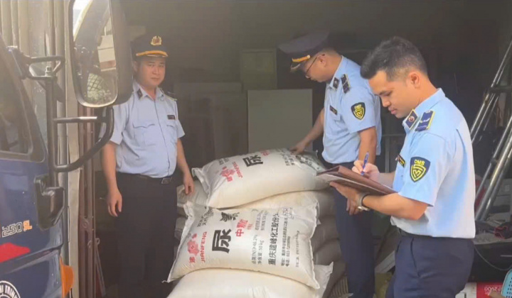 Cao Bằng: Phát hiện, xử lý trên 4 tấn phân đạm nhập lậu