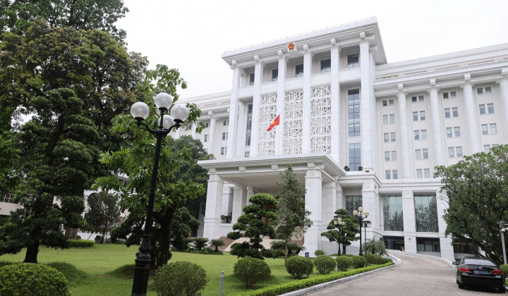 Nghị quyết 105/NQ-CP: Tiếp tục sắp xếp tổ chức bộ máy các cơ quan nhà nước bảo đảm hoạt động hiệu năng, hiệu lực, hiệu quả