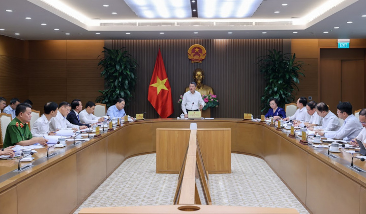 Thủ tướng: Đến 20/4, các bộ phải trình phương án cắt giảm thủ tục hành chính, điều kiện kinh doanh