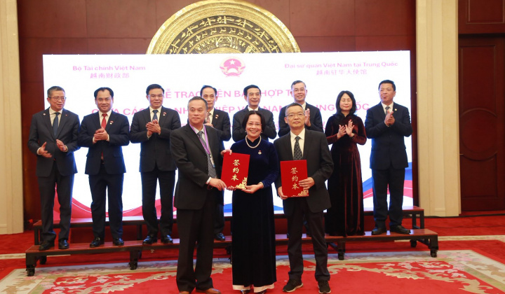 Doanh nghiệp Việt Nam và Trung Quốc trao các Bản ghi nhớ hợp tác trong nhiều lĩnh vực