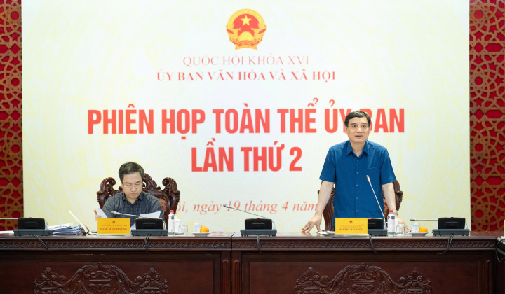 Hoàn thiện cơ chế, chính sách nhằm tạo môi trường thuận lợi phát triển các ngành công nghiệp văn hóa