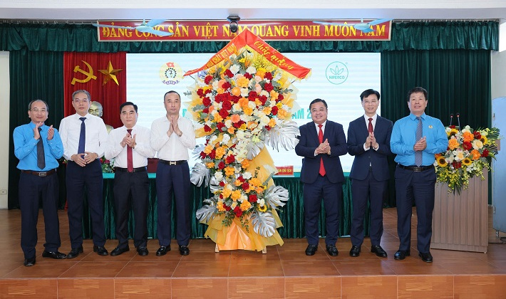 Phân lân Ninh Bình tăng tốc bứt phá