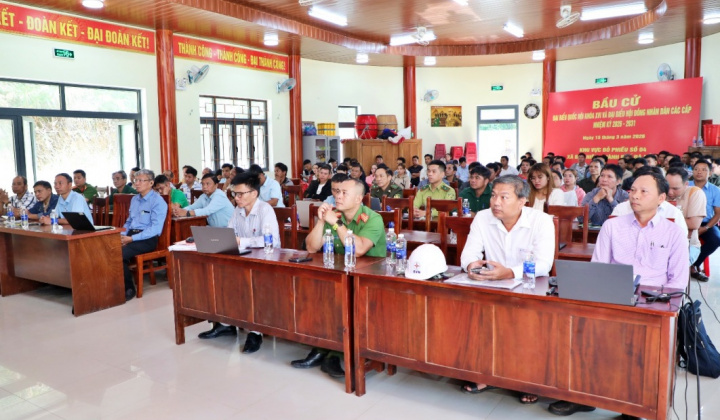 Thủy điện A Vương: Tuyên truyền bảo vệ công trình và phòng chống cháy rừng cho người dân vùng dự án