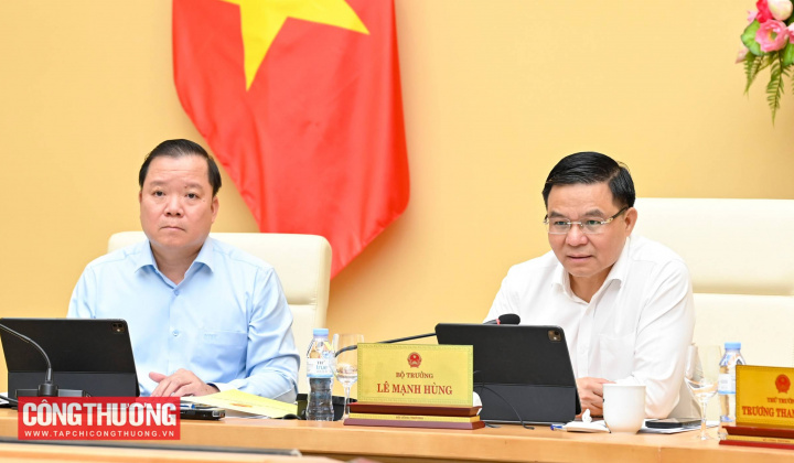 Bộ trưởng Bộ Công Thương Lê Mạnh Hùng làm việc với Cục Kỹ thuật an toàn và Môi trường công nghiệp