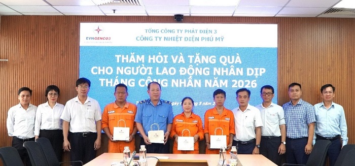 Công đoàn Công ty Nhiệt điện Phú Mỹ thăm, tặng quà người lao động dịp Tháng Công nhân