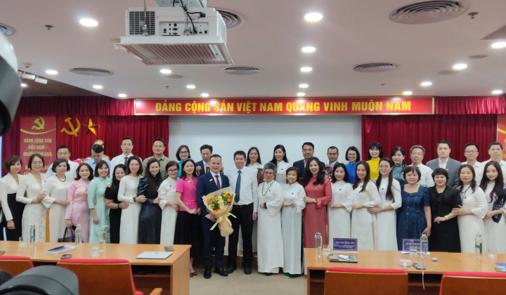 Hà Nội hỗ trợ doanh nghiệp tiếp cận hiệu quả dịch vụ hành chính công