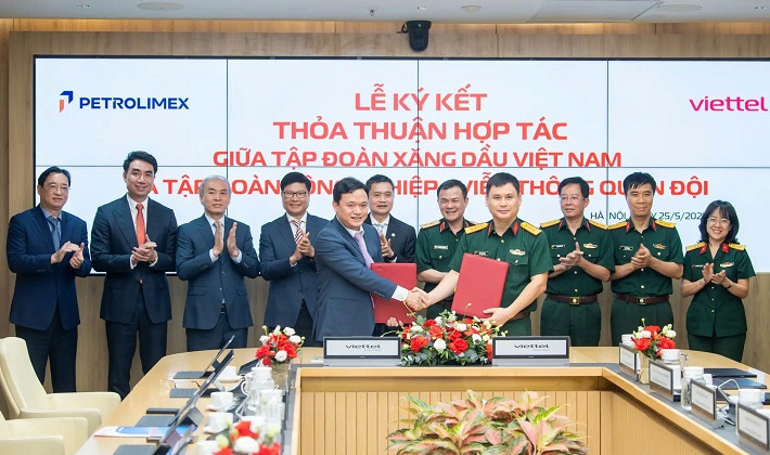 Viettel và Petrolimex hợp tác thúc đẩy chuyển đổi số và chuyển dịch năng lượng xanh