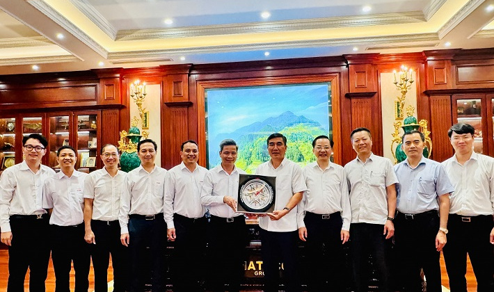 Vinachem làm việc với Tập đoàn Hateco về cung ứng sản phẩm cao su kỹ thuật cho Cảng Liên Chiểu