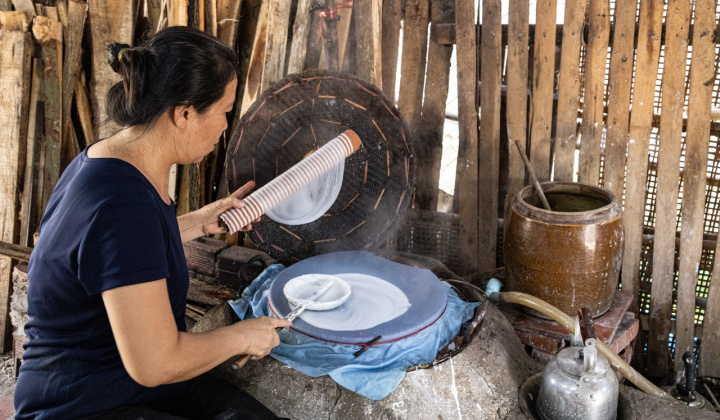 Làng bánh tráng hơn 80 năm: Giữ nghề qua năm tháng