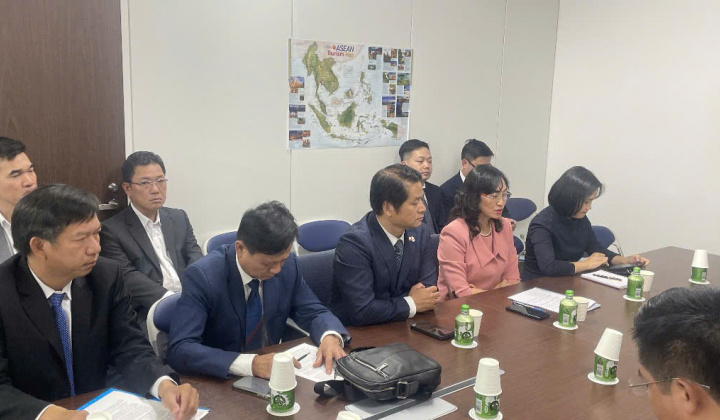 Thứ trưởng Phan Thị Thắng dẫn đầu Đoàn công tác làm việc với Trung tâm ASEAN - Nhật Bản