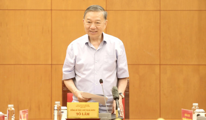 Xây dựng Chiến lược công tác tư tưởng của Đảng trong bối cảnh chuyển đổi số