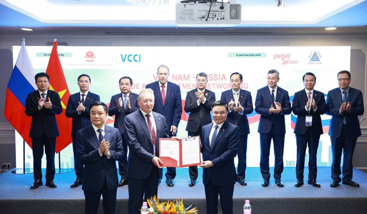 Các hoạt động của Bộ trưởng Lê Mạnh Hùng trong khuôn khổ chuyến thăm Liên bang Nga dự Hội nghị Cấp cao kỷ niệm 35 năm quan hệ ASEAN - Nga của Thủ tướng Chính phủ