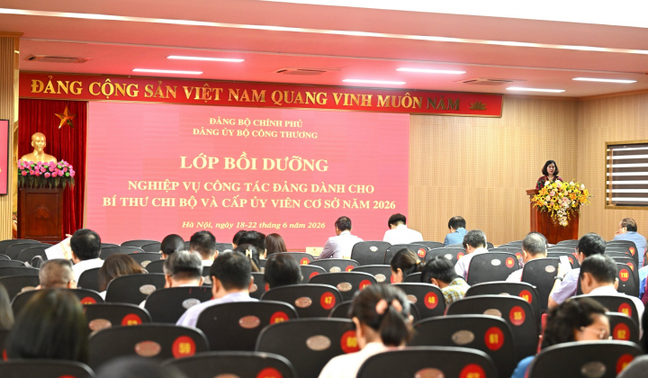 Đảng ủy Bộ Công Thương: Bồi dưỡng nghiệp vụ công tác Đảng, đáp ứng yêu cầu nhiệm vụ của ngành Công Thương