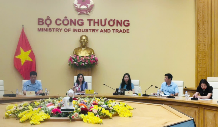 Xây dựng Hiệp định thí điểm xây dựng Khu kinh tế thương mại biên giới chung Việt Nam - Lào