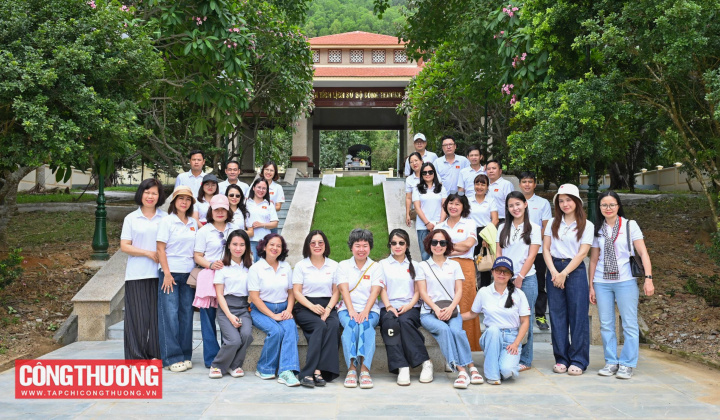 Tạp chí Công Thương tổ chức các hoạt động "về nguồn" nhân dịp kỷ niệm 101 năm Ngày báo chí Cách mạng Việt Nam