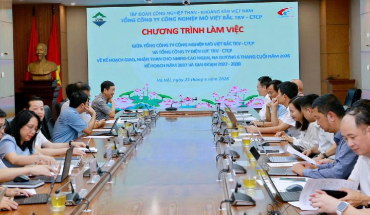 Việt Bắc TKV và Điện lực TKV tăng cường liên kết trong chuỗi than - điện