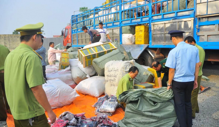 Bộ Công Thương đẩy mạnh chống buôn lậu, mua bán, sử dụng trái phép thuốc lá trong tình hình mới