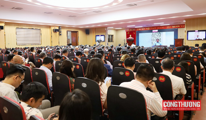 Đảng ủy Bộ Công Thương tham dự Hội nghị toàn quốc quán triệt Nghị quyết 10-NQ/TW về phát triển kinh tế có vốn đầu tư nước ngoài