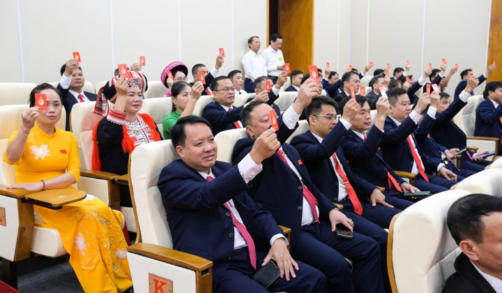 Ban Bí thư ban hành Quy định về thí điểm giao quyền cấp trên cơ sở cho đảng ủy cơ sở