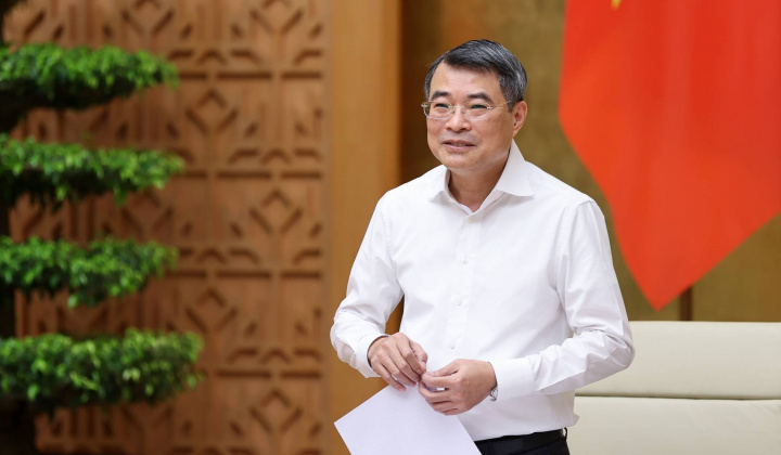 Thủ tướng chỉ đạo tiếp tục có giải pháp hiệu quả nhằm bảo đảm cung ứng điện, xăng dầu