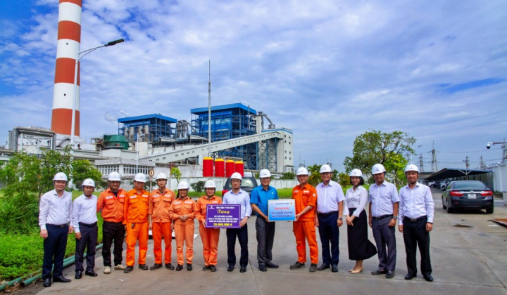 EVNGENCO2 thăm hỏi người lao động tại các đơn vị phát điện dịp cao điểm mùa khô 2026