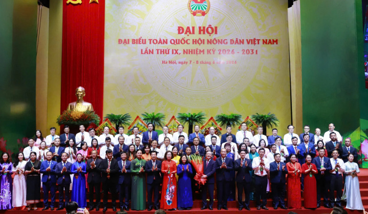 Ra mắt 81 đồng chí tham gia Ban Chấp hành Trung ương Hội Nông dân Việt Nam khoá IX
