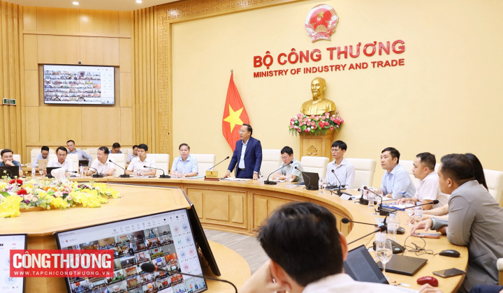 [CHÙM ẢNH] Bộ Công Thương tổ chức hội nghị phổ biến, quán triệt Nghị định số 272/2026/NĐ-CP