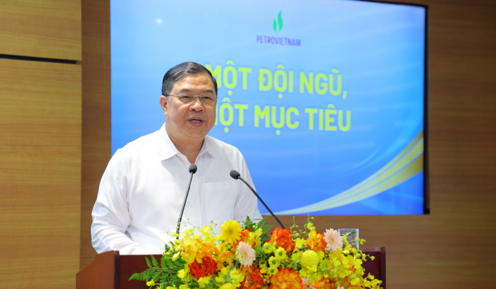 Phó Thủ tướng Thường trực Chính phủ Phạm Gia Túc: Petrovietnam đóng góp quan trọng vào ổn định kinh tế vĩ mô, bảo đảm các cân đối lớn của nền kinh tế