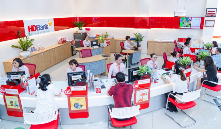Ngân hàng HDBank (HDB): Lãi năm nay dự báo tăng 32%, chờ chất xúc tác từ IPO công ty thành viên