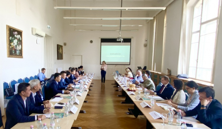 Thúc đẩy hợp tác giáo dục trong lĩnh vực công nghiệp giữa Việt Nam và Hungary