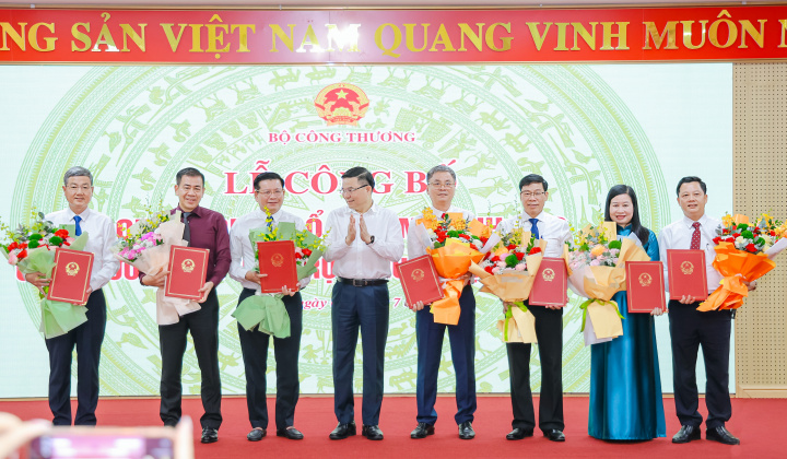 Bộ Công Thương bổ nhiệm lãnh đạo các trường Đại học trực thuộc