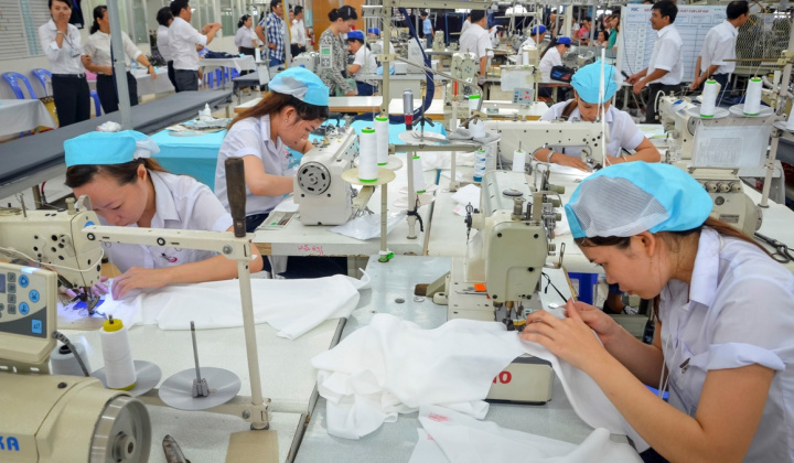 Bộ Công Thương ban hành Thông tư sửa đổi 3 quy chuẩn kỹ thuật quốc gia đối với dệt may, đèn huỳnh quang và sơn