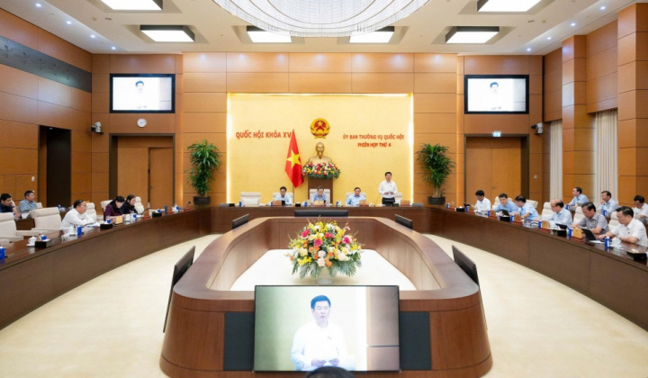 Ủy ban Thường vụ Quốc hội cho ý kiến về dự án Luật Dầu khí (sửa đổi)