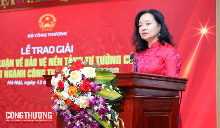 Bảo vệ nền tảng tư tưởng của Đảng bắt đầu từ thái độ, trách nhiệm và chất lượng công việc của mỗi cán bộ, đảng viên