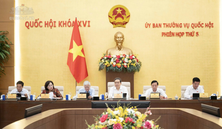 UBTVQH cho ý kiến về dự án Luật sửa đổi, bổ sung một số điều của Luật Thương mại, Luật Cạnh tranh, Luật Quản lý ngoại thương, Luật Bảo vệ quyền lợi người tiêu dùng