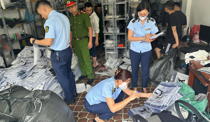 Hoài Đức tăng kiểm tra, xử lý hàng hóa giả mạo nhãn hiệu